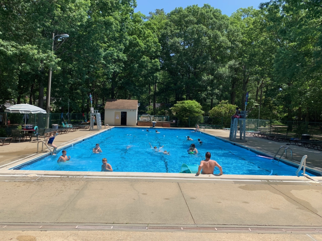 summer pool memberships near me